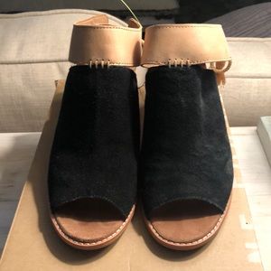 TOMS Seville Black Suede Honey Leather